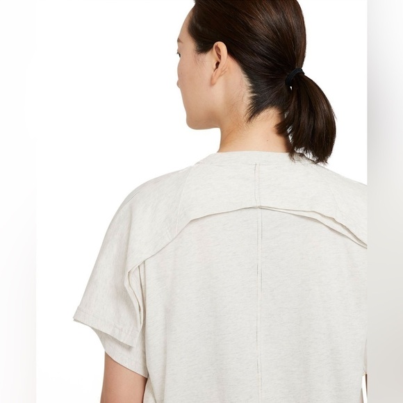 Nike Earth Day Short Sleeve Rainbow Selvedge Dolman T-Shirt - Picture 4 of 13